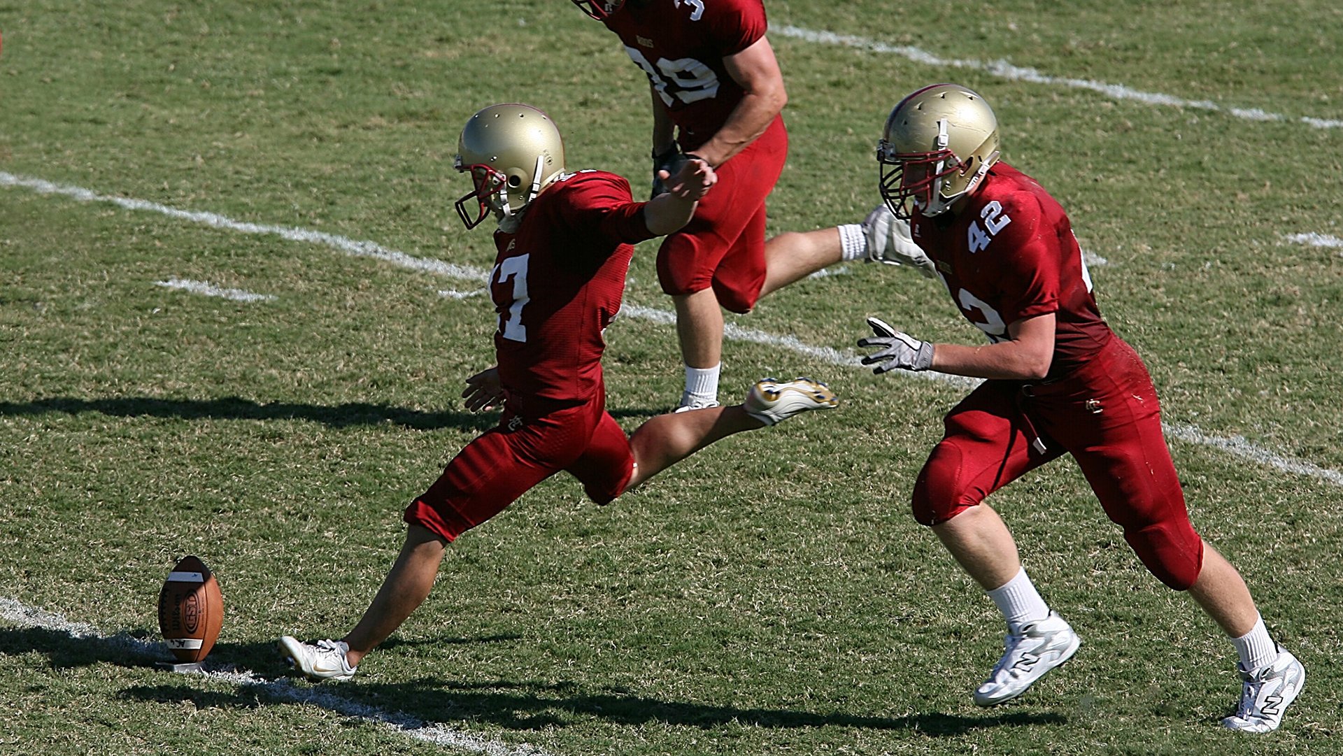 星空体育最新版-“英超领头羊再遭挑战，积分差距逐渐缩小”，英超积分预测