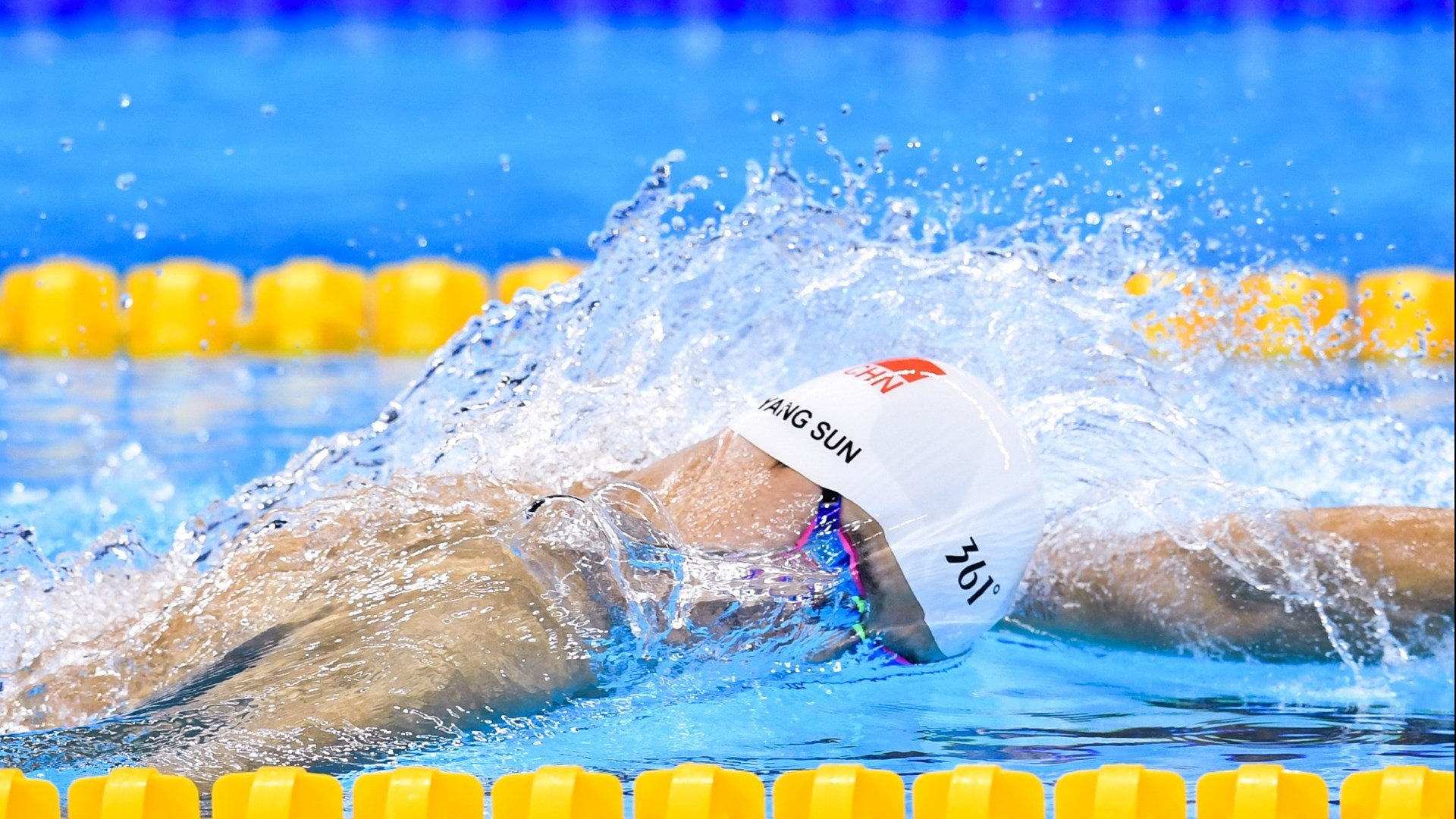 星空体育网页版-运动员健康管理:科学训练与恢复方法,运动员健康饮食